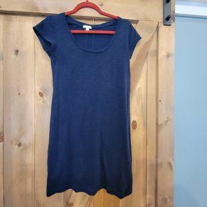 Gap navy tee dress